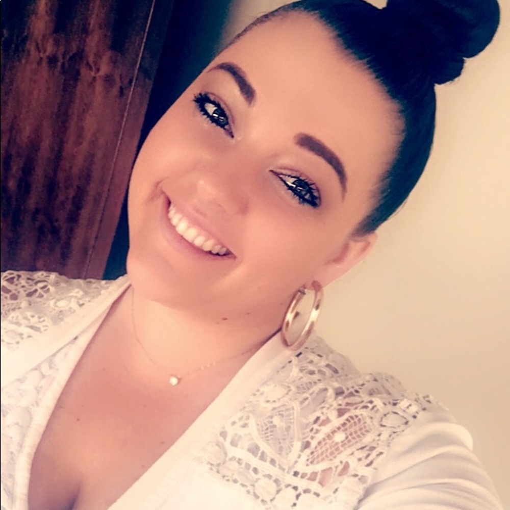 Meet your Posher, Haley